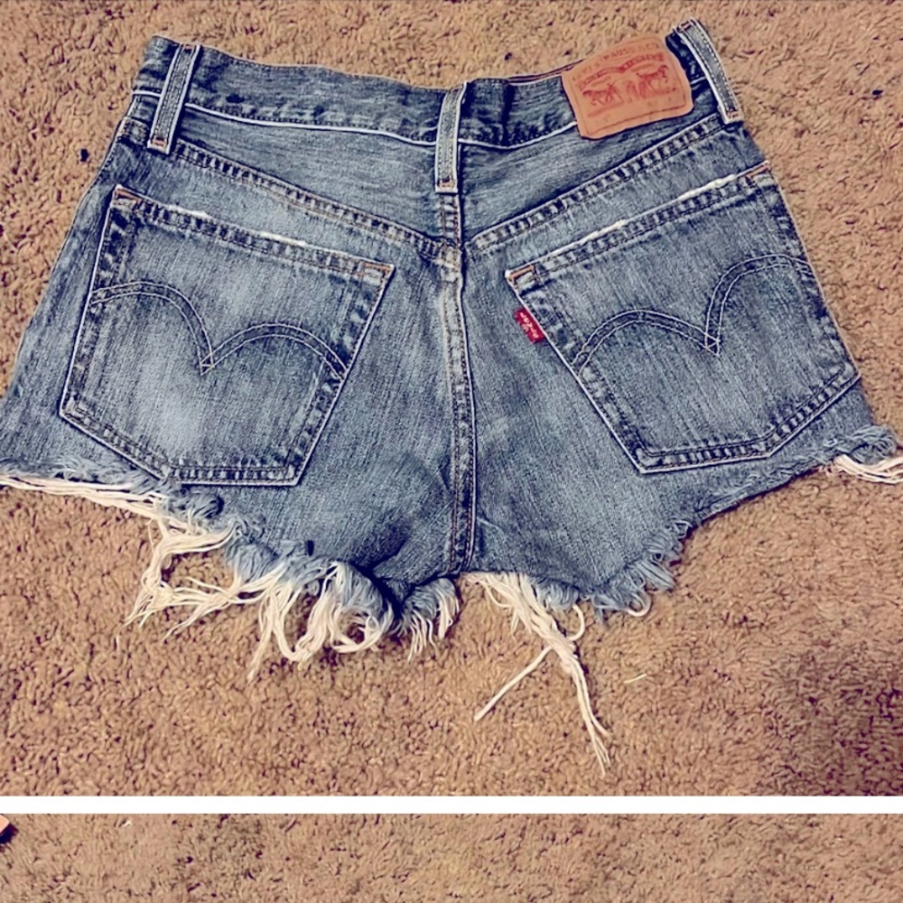 Reposhing because they were too small ☹️.